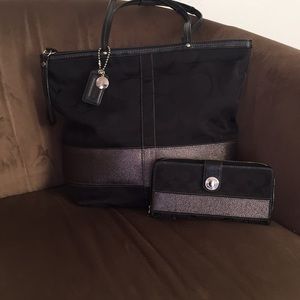 Coach Matching Purse and Wallet Set-